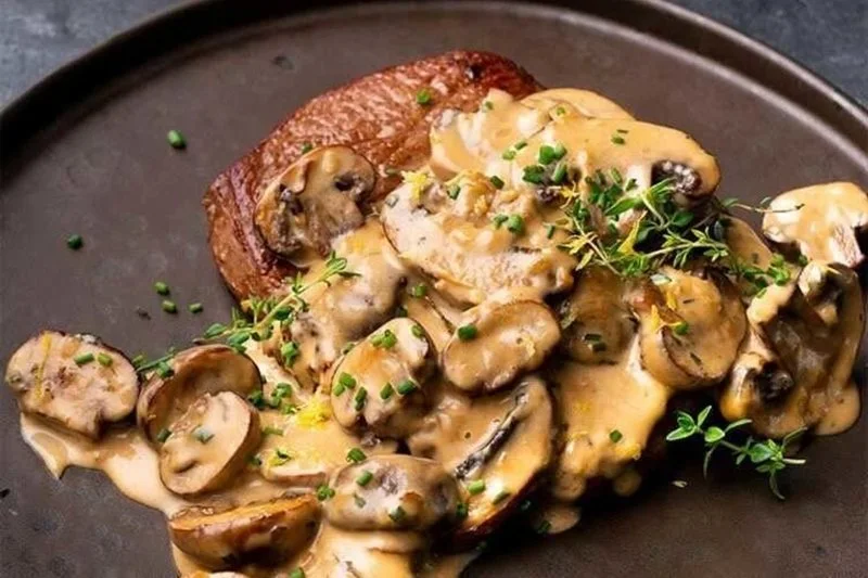 Steak with Mushroom Sauce